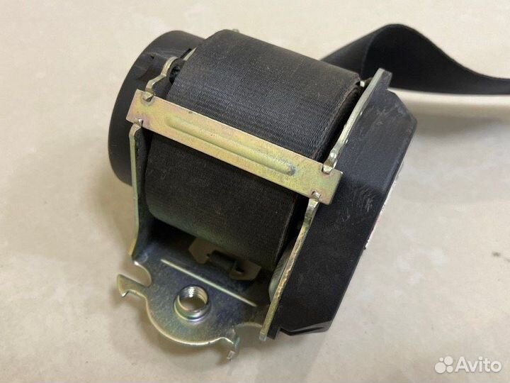 Ремень безопасности задний правый Лада Ларгус R90