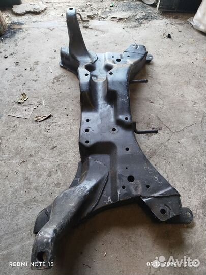 Подрамник на mitsubishi lancer 9