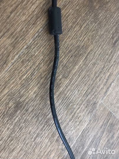 Кабель для компьютера DVI