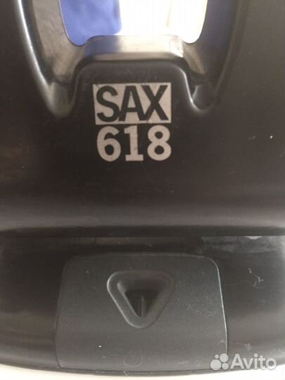 Дырокол SAX 618, Attache