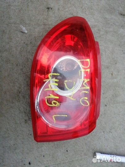 Стоп-сигнал Mazda Demio DY