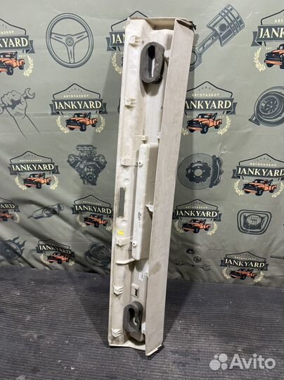 Накладка крышки багажника Range Rover L322