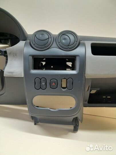 Торпедо Renault Logan 1 2005-2014