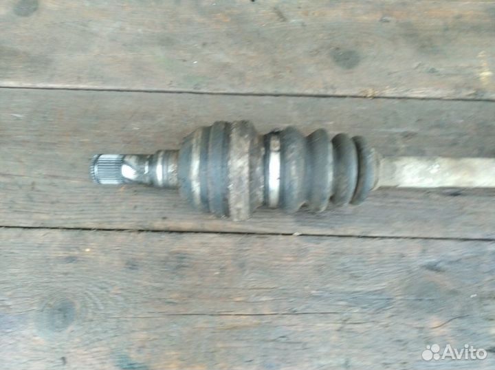 Привод левый Daewoo Gentra 1.5 2014