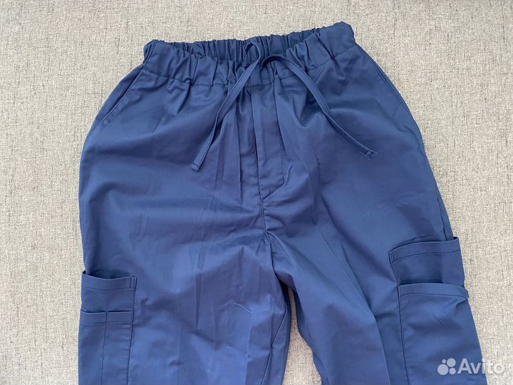 Медицинский костюм 46 размер новый