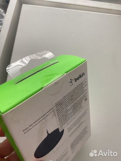 Беспроводное зарядное устройство Belkin