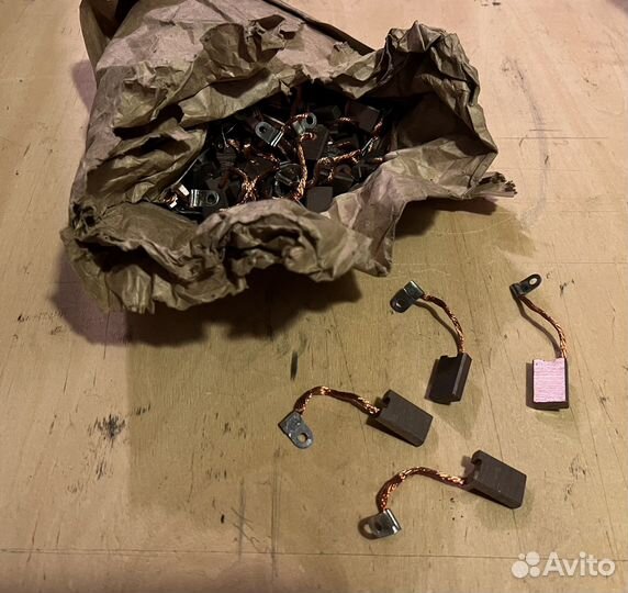 Щётки медно-графитные стартера 2101-08 4шт