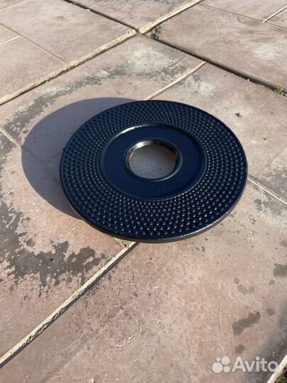 Подставка чугунная