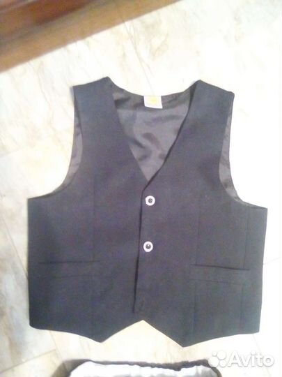 Костюм для мальчика (жилетка и брюки)