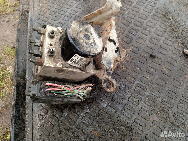 Блок абс на Шевроле Каптива 2008г