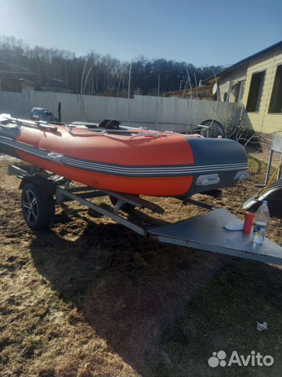 Продаю лодку пвх гладиатор380 с мотором микатсу 9