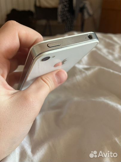 iPhone 4S, 8 ГБ