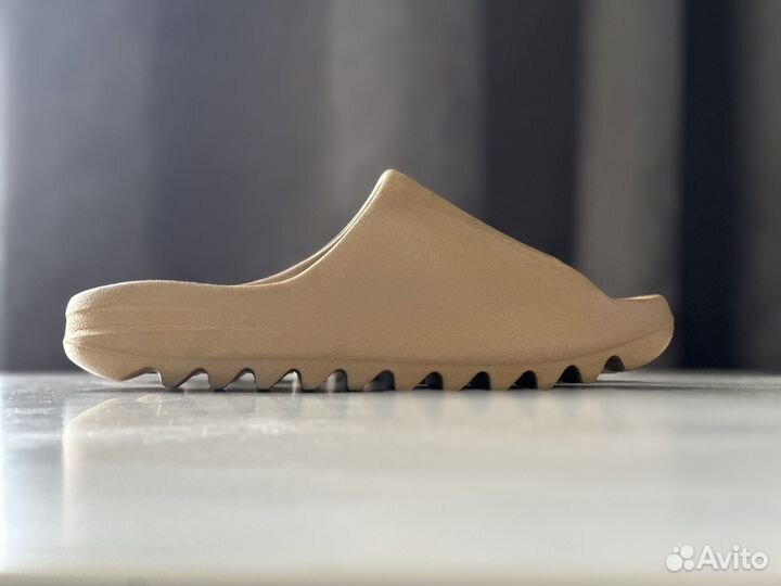 Сланцы Yeezy Slide Ochre