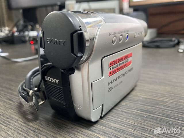 Видеокамера Sony DCR-HC23E