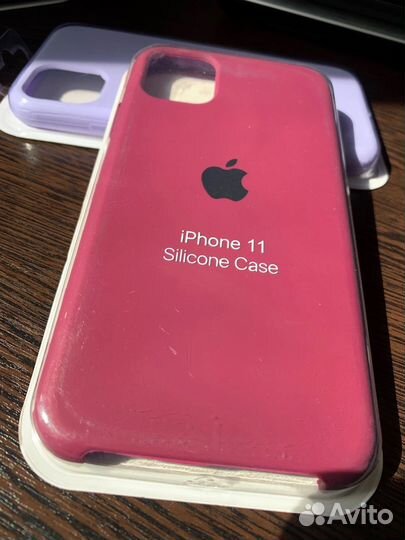 Чехол на iPhone 11