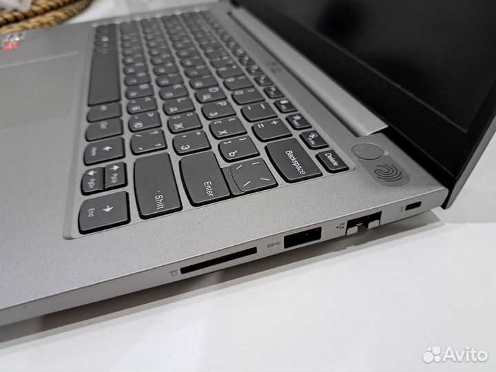 Мощный ноутбук Lenovo ThinkBook 14 + рюкзак подаро