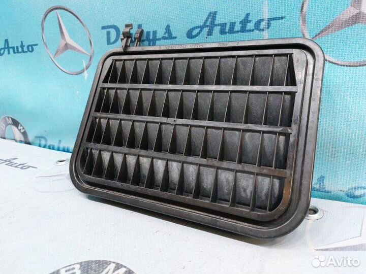 Решетка вентиляционная задняя Mercedes-Benz