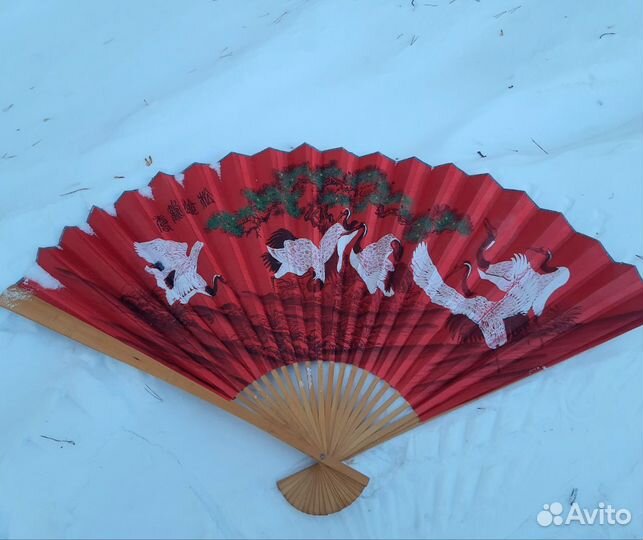 Веер настенный
