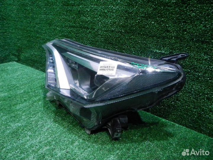 Фара левая Toyota RAV4