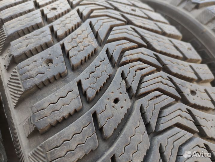 Michelin X-Ice North XIN3 215/60 R16 99T