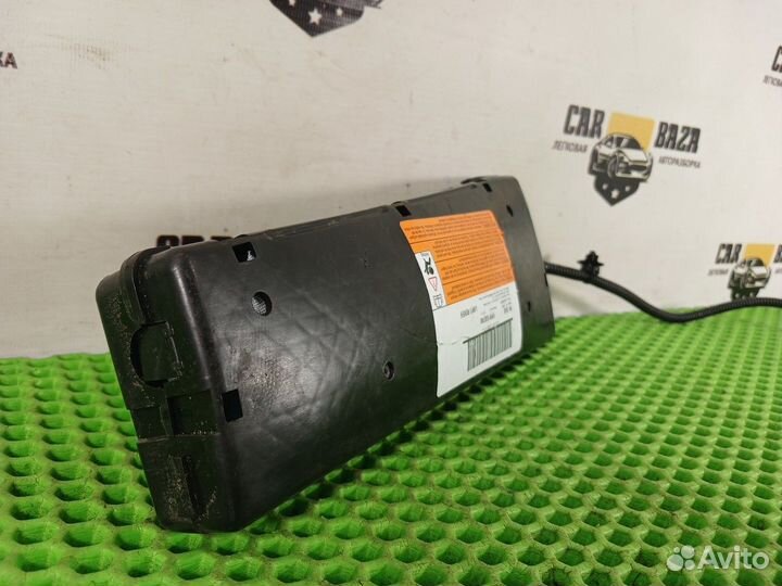 Подушка безопасности боковая в сидении правая R