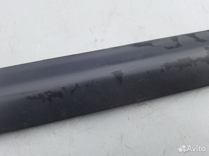 Молдинг задней левой двери нижний Ауди А6 С5