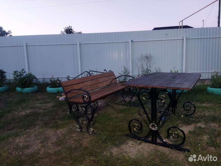 Стол уличный