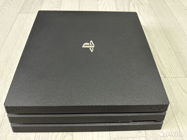 Sony PlayStation 4 pro прошитая 9.00 + игры