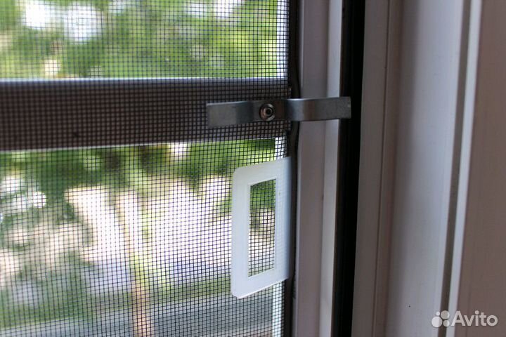 Сетки на окна Антикошка, Антикоготь, Антиклюв