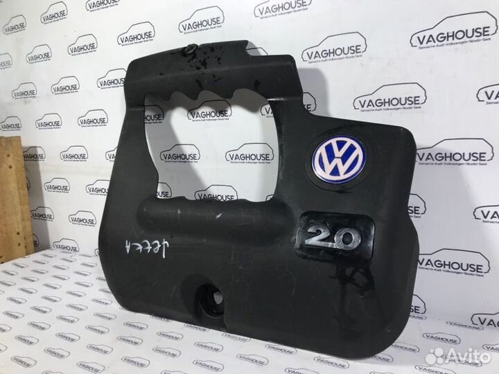 Крышка двигателя декоративная Volkswagen Passat B6