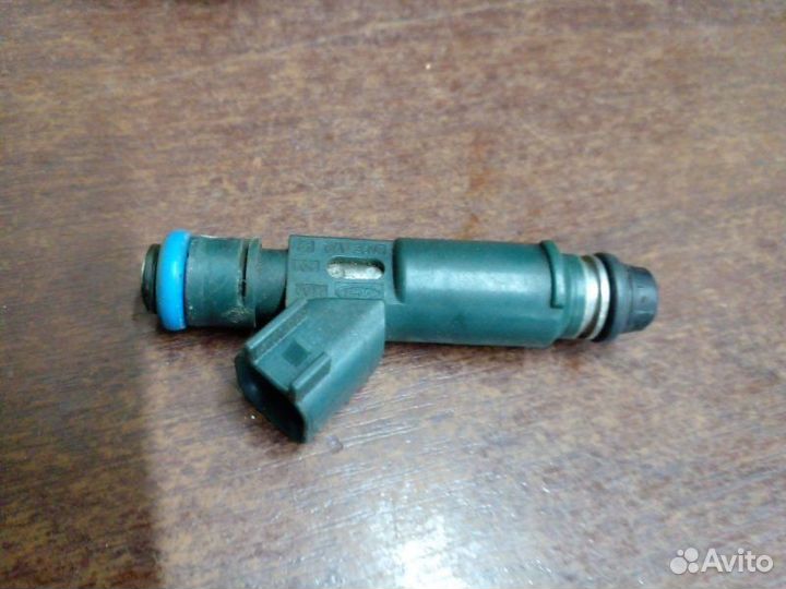 Форсунка инжекторная Mazda 6 GG 2006