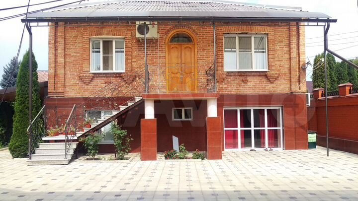 Дом 190 м² на участке 4,8 сот.