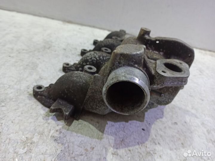 Впускной коллектор 1563296