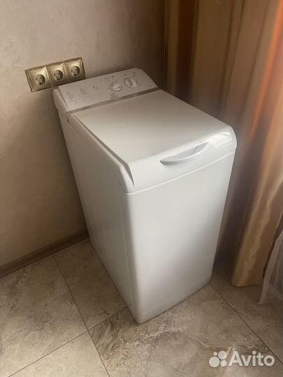 Стиральная машина с вертикальной загрузкой