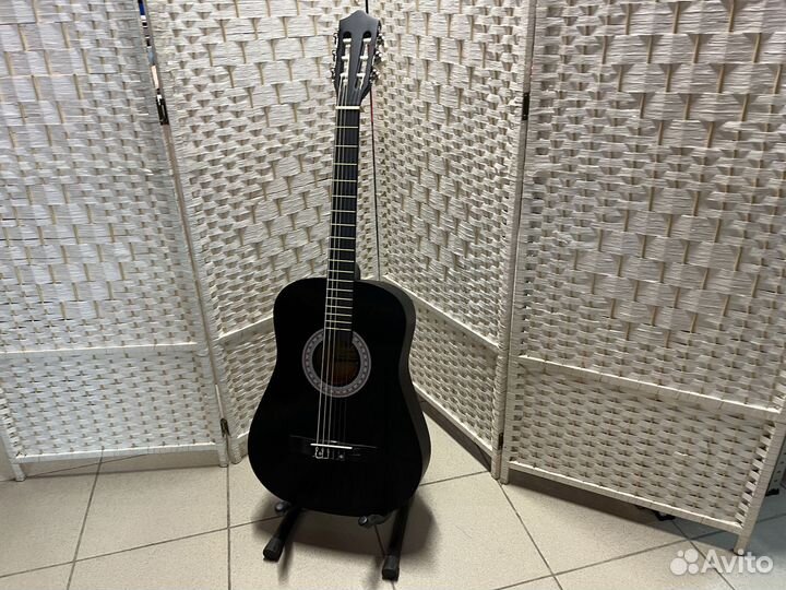 Гитара классическая