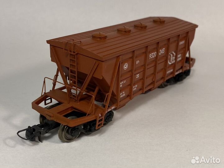 1:87 Хоппер цемент 11-715 Первая грузовая компания