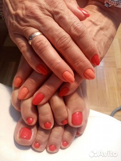 Маникюр и педикюр