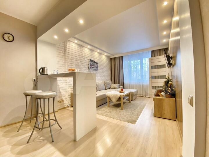 2-к. квартира, 30 м², 1/5 эт.