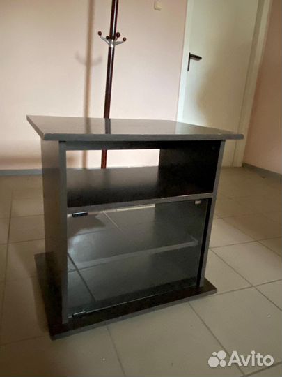 Тумба в офис