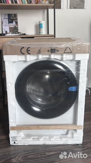 Стиральная машина узкая Haier HW65-BP129302A