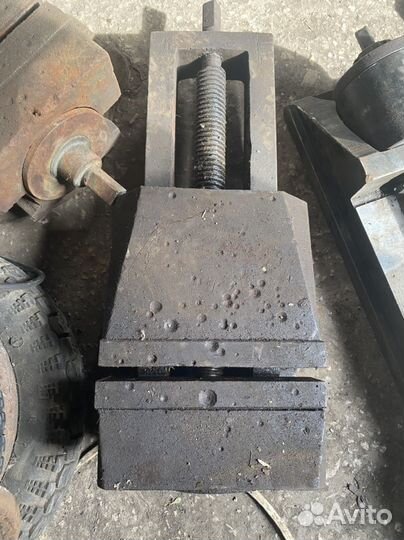 Тиски станочные