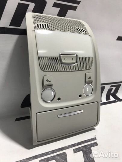 Плафон салона Audi A4 B8