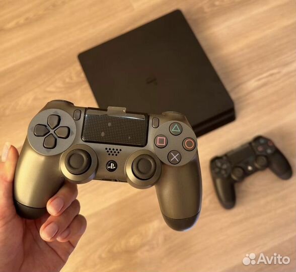 Sony playstation 4 slim