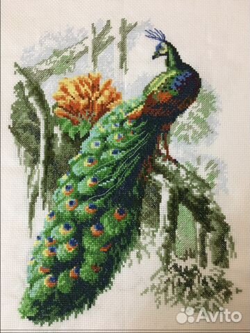 Картина вышитая крестиком Павлин»