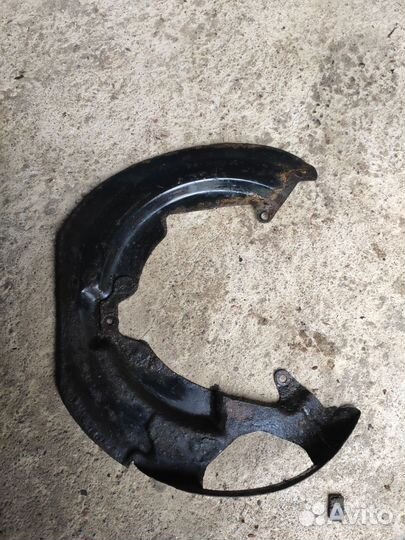 Защита тормозного диска Mazda 3BK