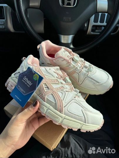 Кроссовки женские Asics