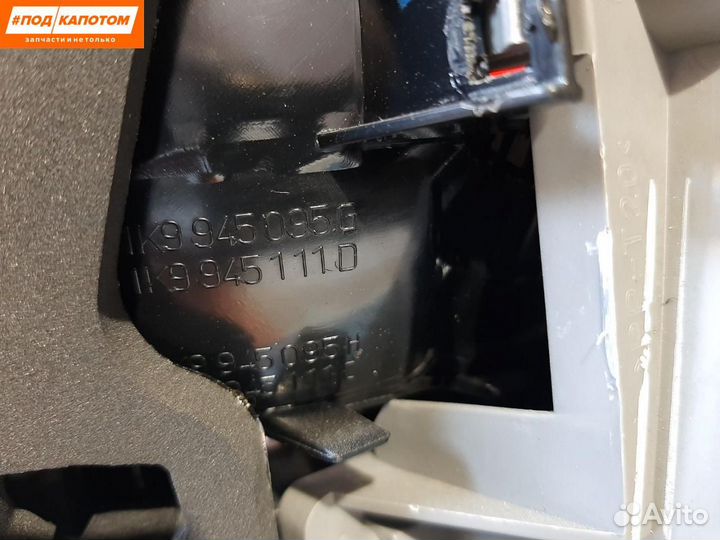 Фонарь задний левый Volkswagen Golf 6 2011