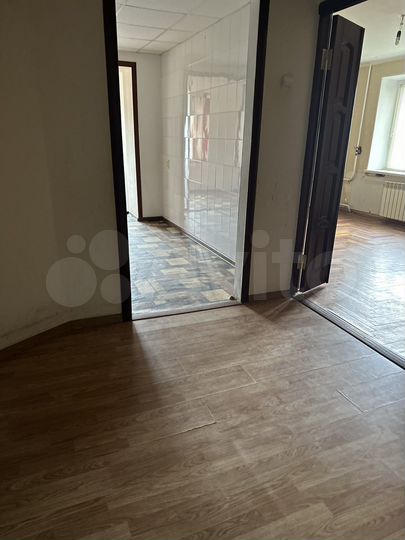 3-к. квартира, 101 м², 2/10 эт.