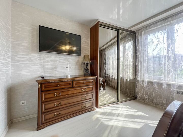 3-к. квартира, 67 м², 3/7 эт.