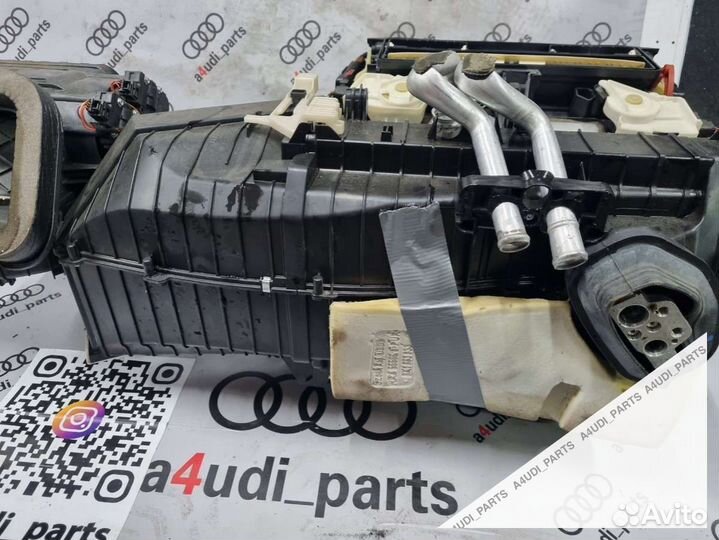 Корпус печки Audi S4 B8 Бензин 8T1820005K